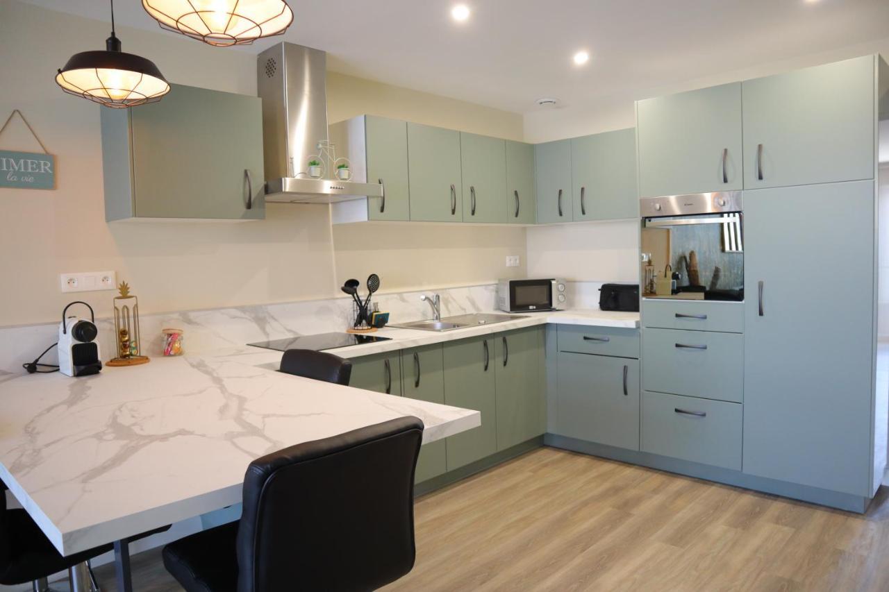 Appartement 1 Chambre Ambiance Tropicale - Centre De Bourbourg, Terrasse Privee ภายนอก รูปภาพ